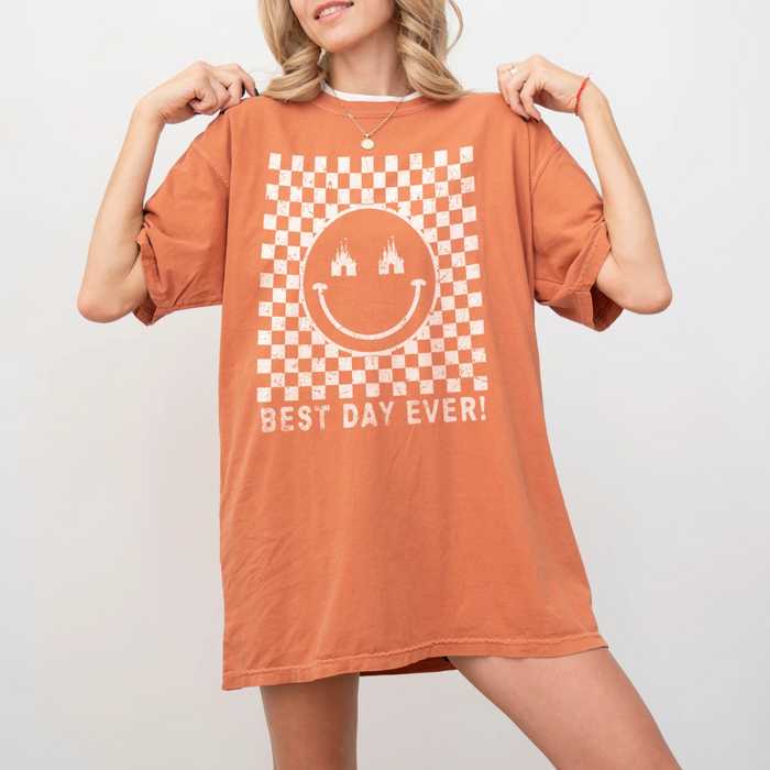Retro Checkered Best Day Ever Comfort Colors Unisex Garment-Dyed T-shirt